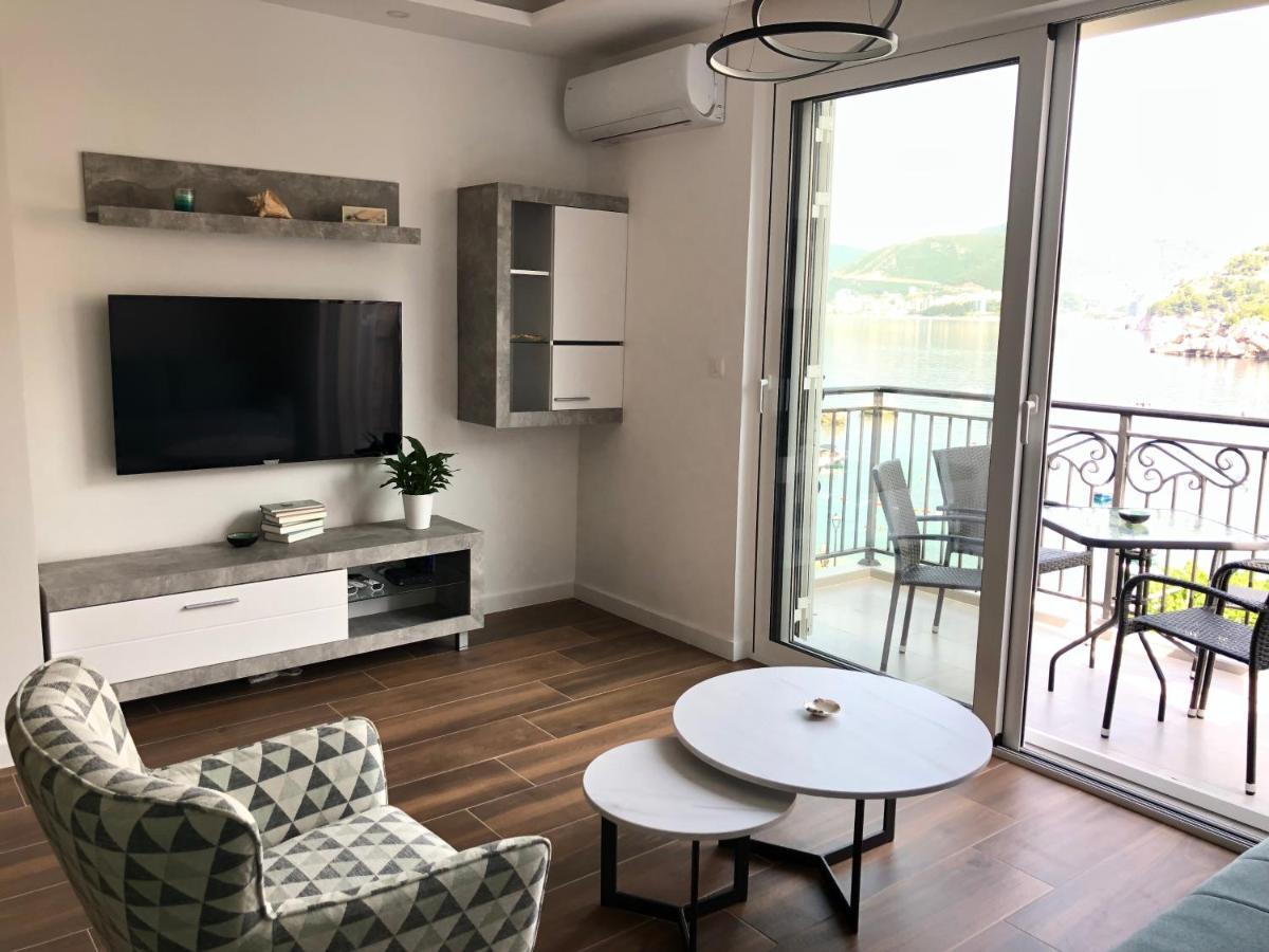 Apartment Sara With Seaview Budva Bagian luar foto