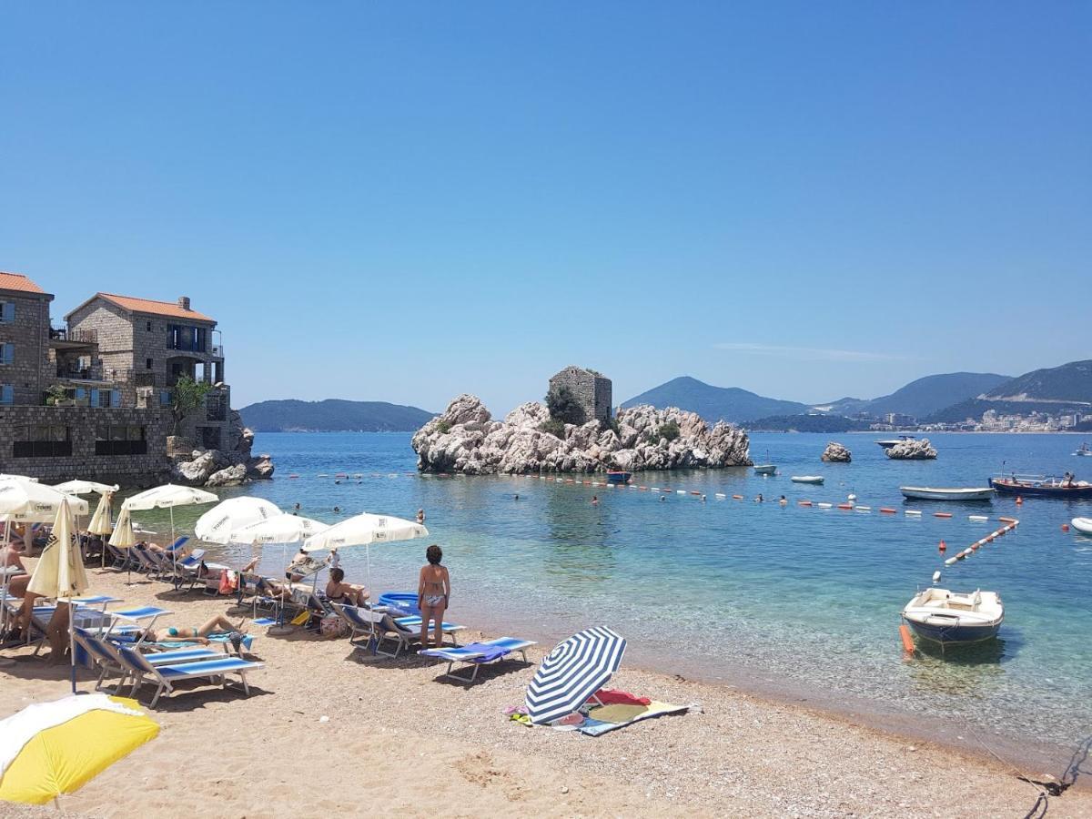 Apartment Sara With Seaview Budva Bagian luar foto